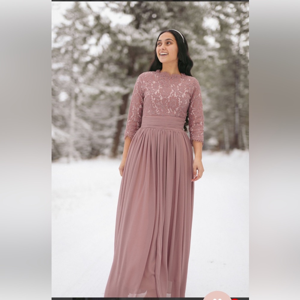 Dainty Jewells dress. Mauve. 2x.